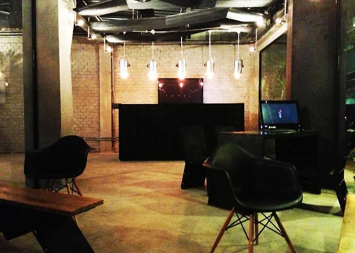 Thrive The : Patpong By The Belle Hostal Bangkok